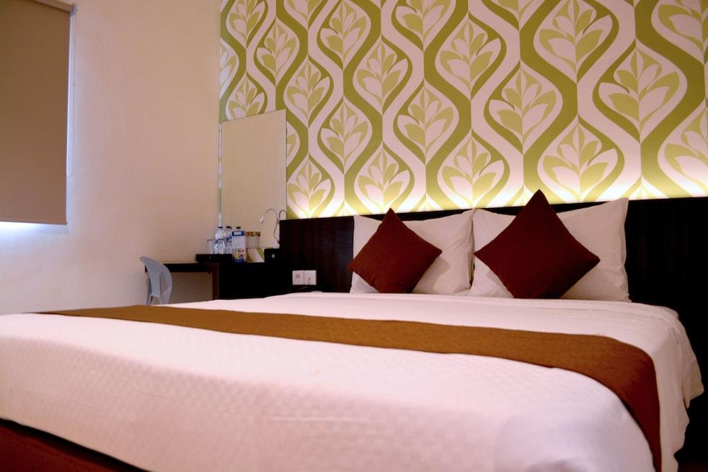 Hotel 88 Embong Kenongo - Kayun By Wh Surabaya Dış mekan fotoğraf