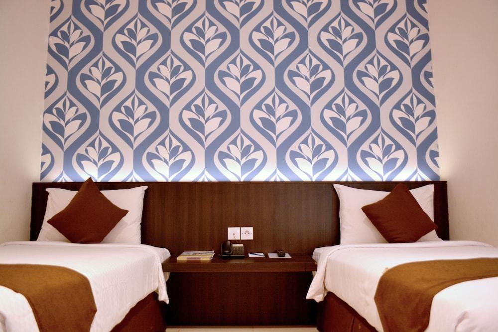 Hotel 88 Embong Kenongo - Kayun By Wh Surabaya Dış mekan fotoğraf