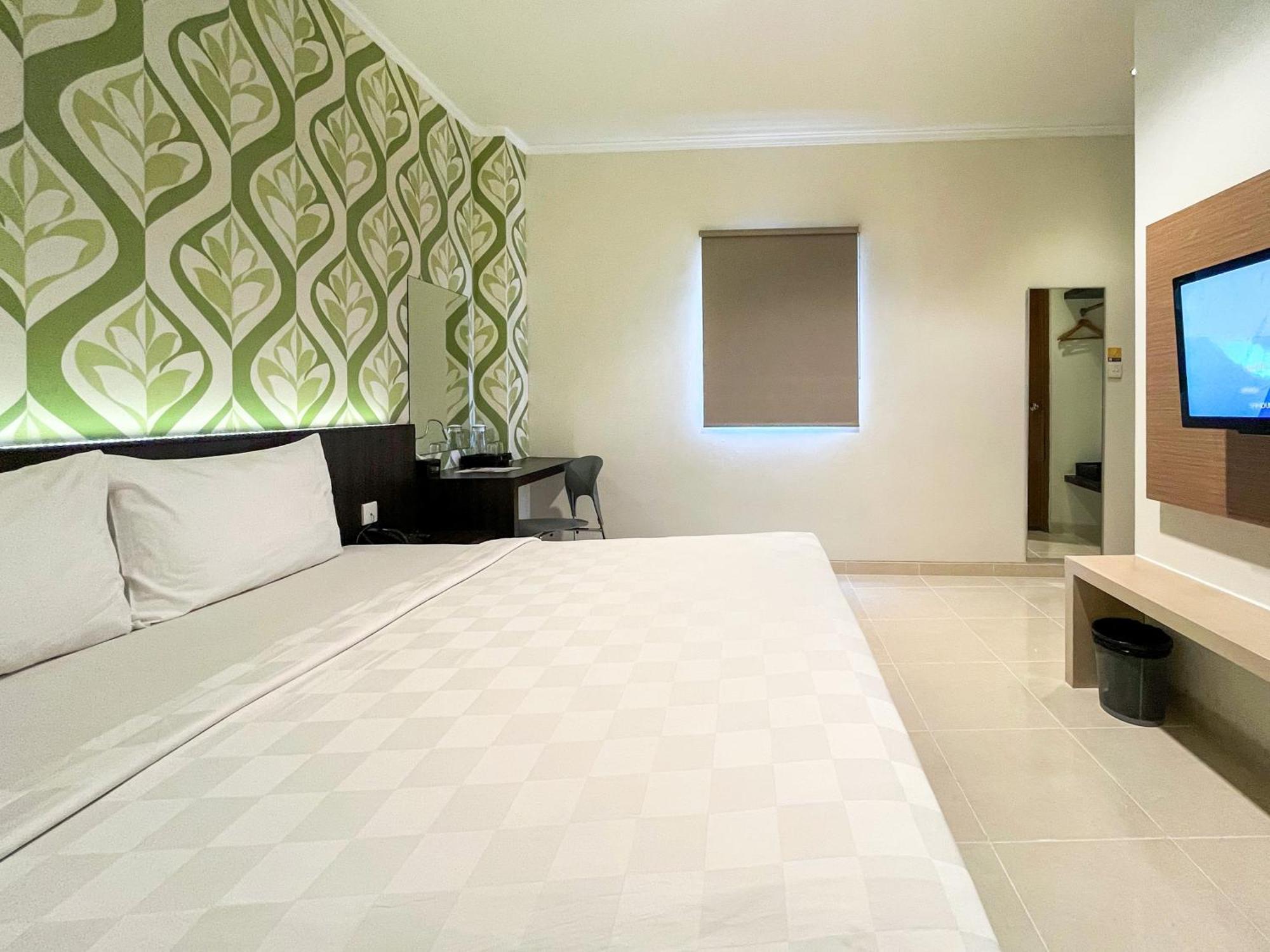 Hotel 88 Embong Kenongo - Kayun By Wh Surabaya Dış mekan fotoğraf