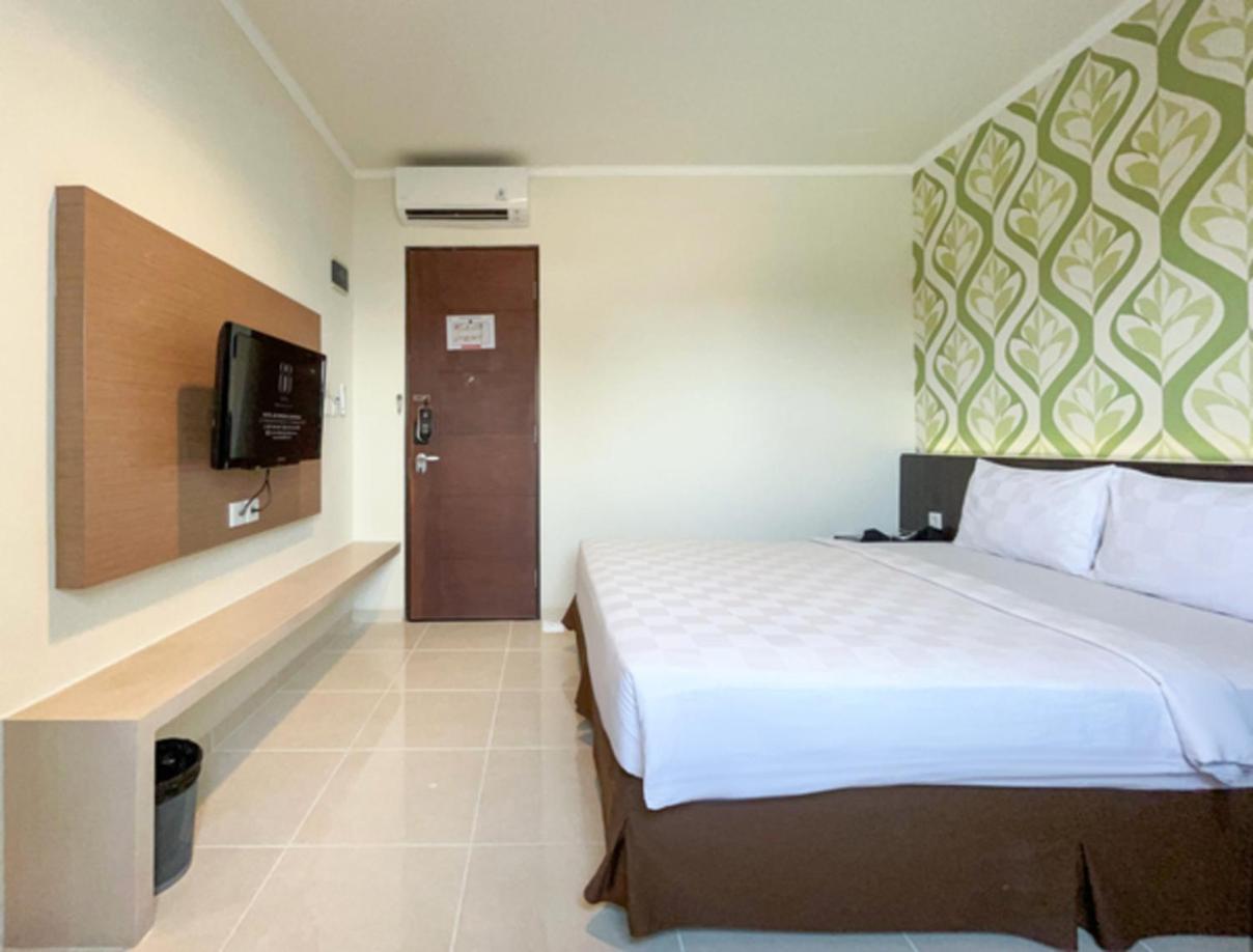 Hotel 88 Embong Kenongo - Kayun By Wh Surabaya Dış mekan fotoğraf