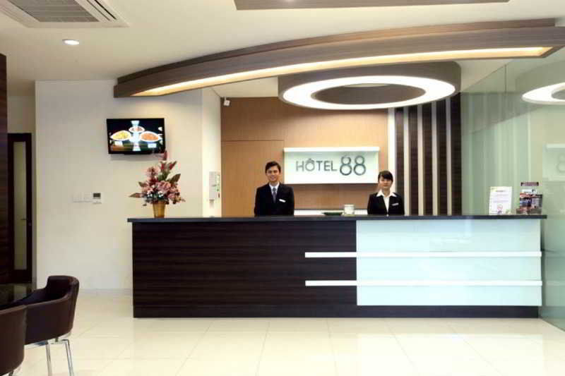 Hotel 88 Embong Kenongo - Kayun By Wh Surabaya Dış mekan fotoğraf