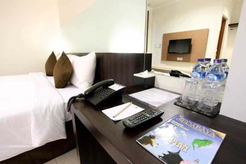 Hotel 88 Embong Kenongo - Kayun By Wh Surabaya Dış mekan fotoğraf