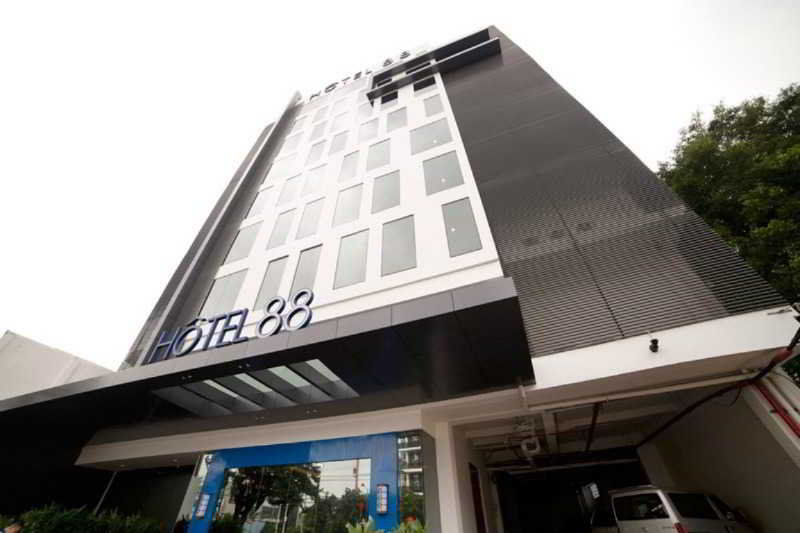 Hotel 88 Embong Kenongo - Kayun By Wh Surabaya Dış mekan fotoğraf